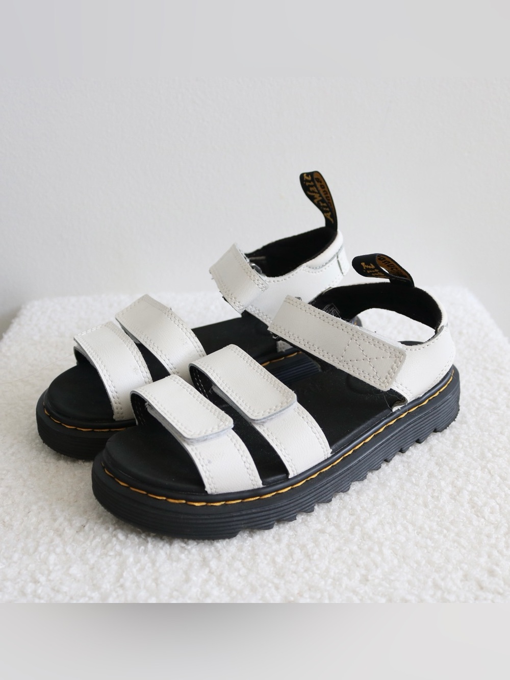 Dr Martens Junior Klaire Leather Strap Sandals White Size 3